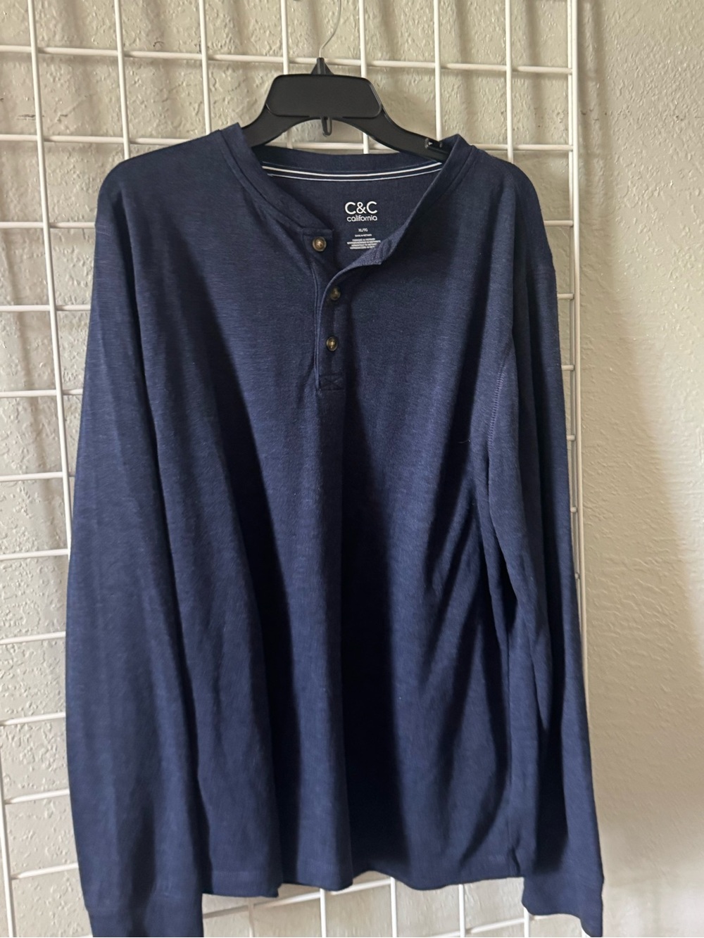C&C California Men's Dark Navy Long-Sleeve Henley